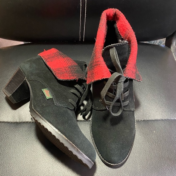 G.H Bass Cuffed Heeled Ankle Boots/Booties Black Red Buffalo Print Size 7 1/2 - Picture 2 of 16